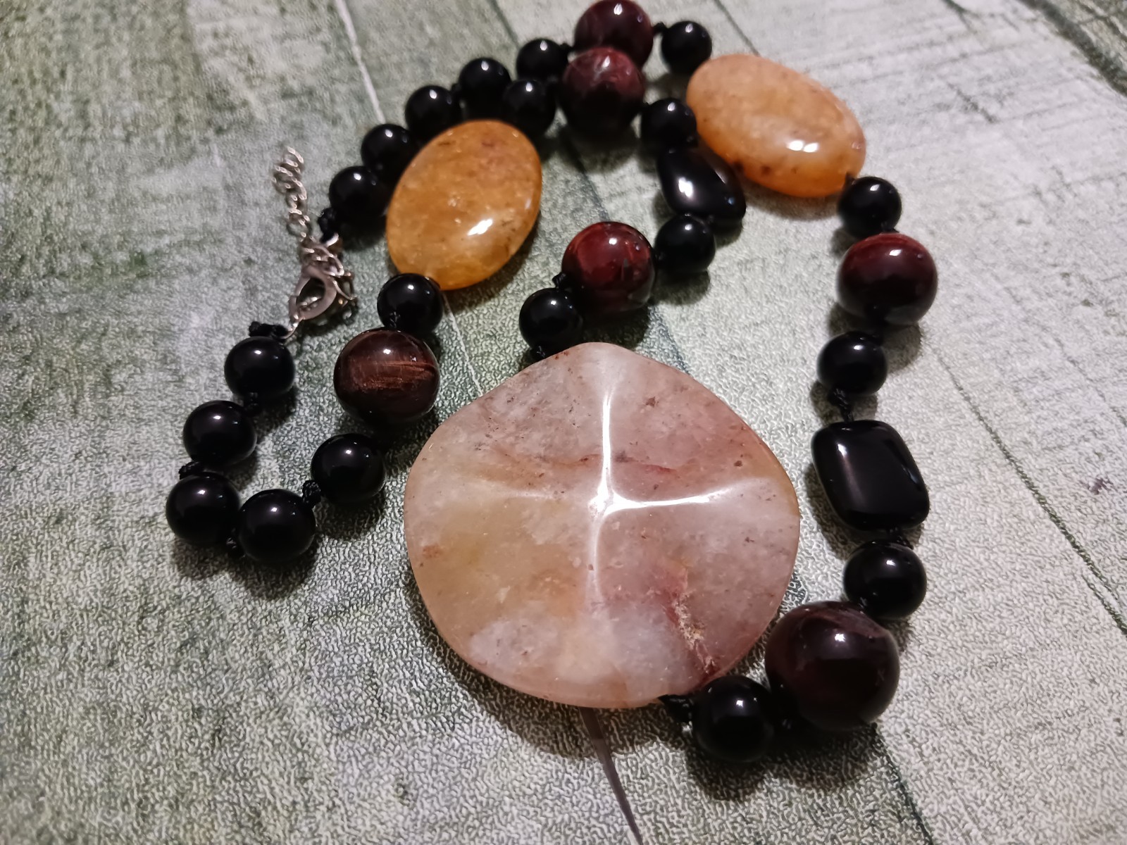 VINTAGE Natural Yellow Jade Black Onyx Tigers Eye Gemstones 18k White Gold ✨️