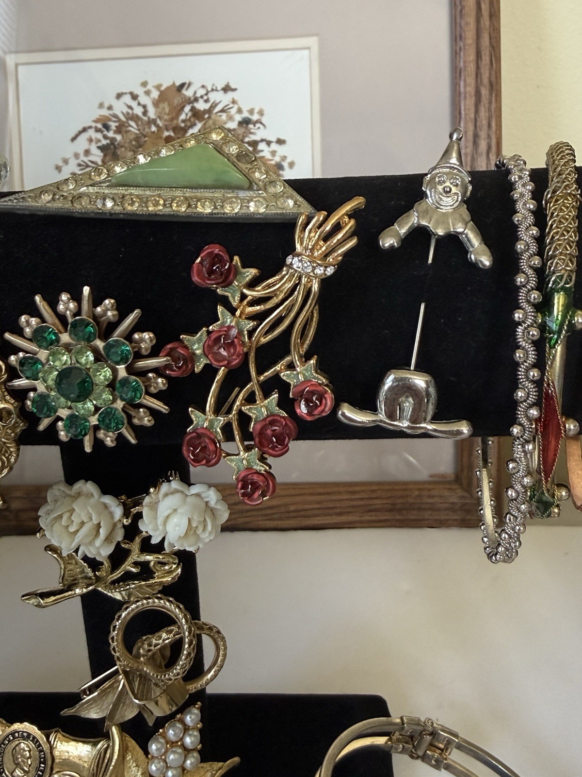 Vintage 30 Pc Costume Jewelry Lot Earrings Bracelet Brooches Rhinestone