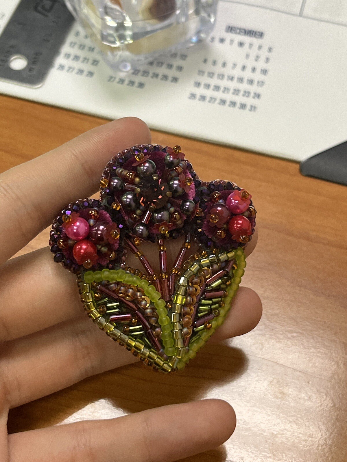 brooch, silver tone, bunch of grapes, Swarovski crystals. new. hand made.