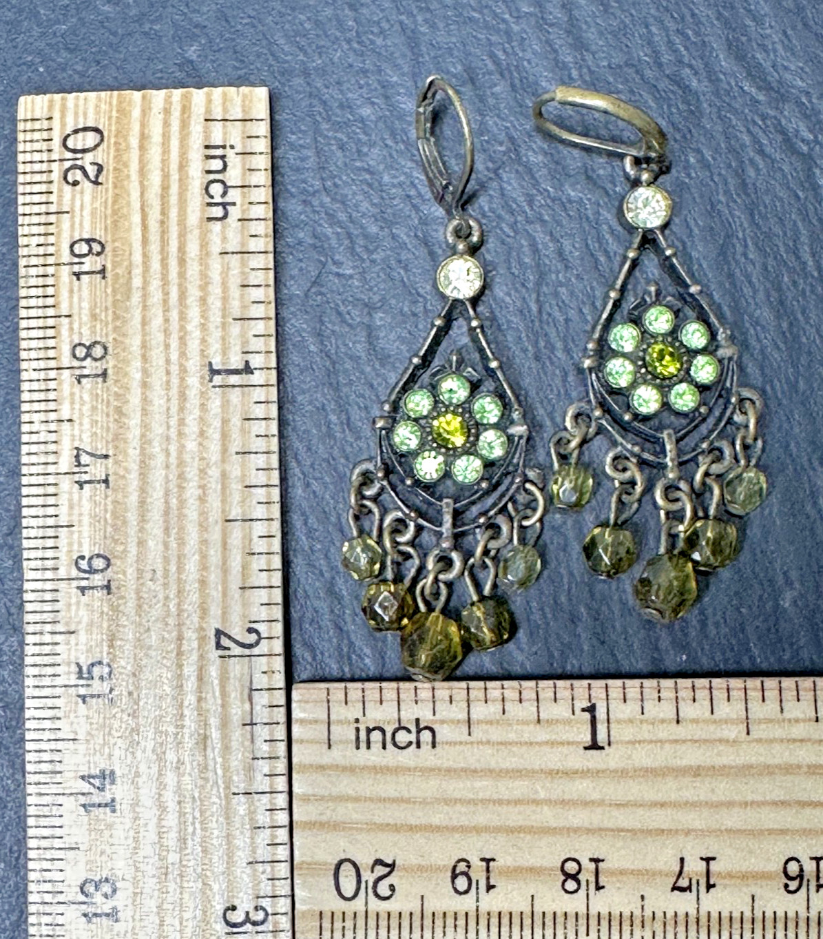 4 PAIR VINTAGE EARRINGS FOR PIERCED EARS IN GREENS, BROWNS N186