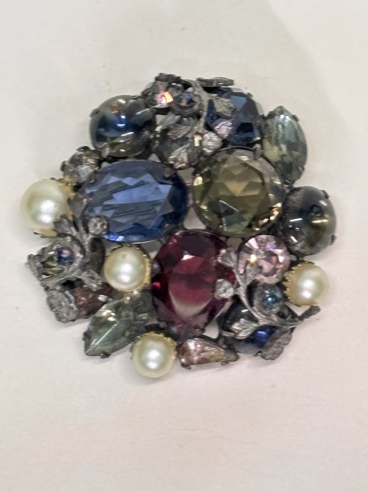 Regency Purple Grey and Blue Rhinestone & Faux Pearl Vine Details MCM Brooch