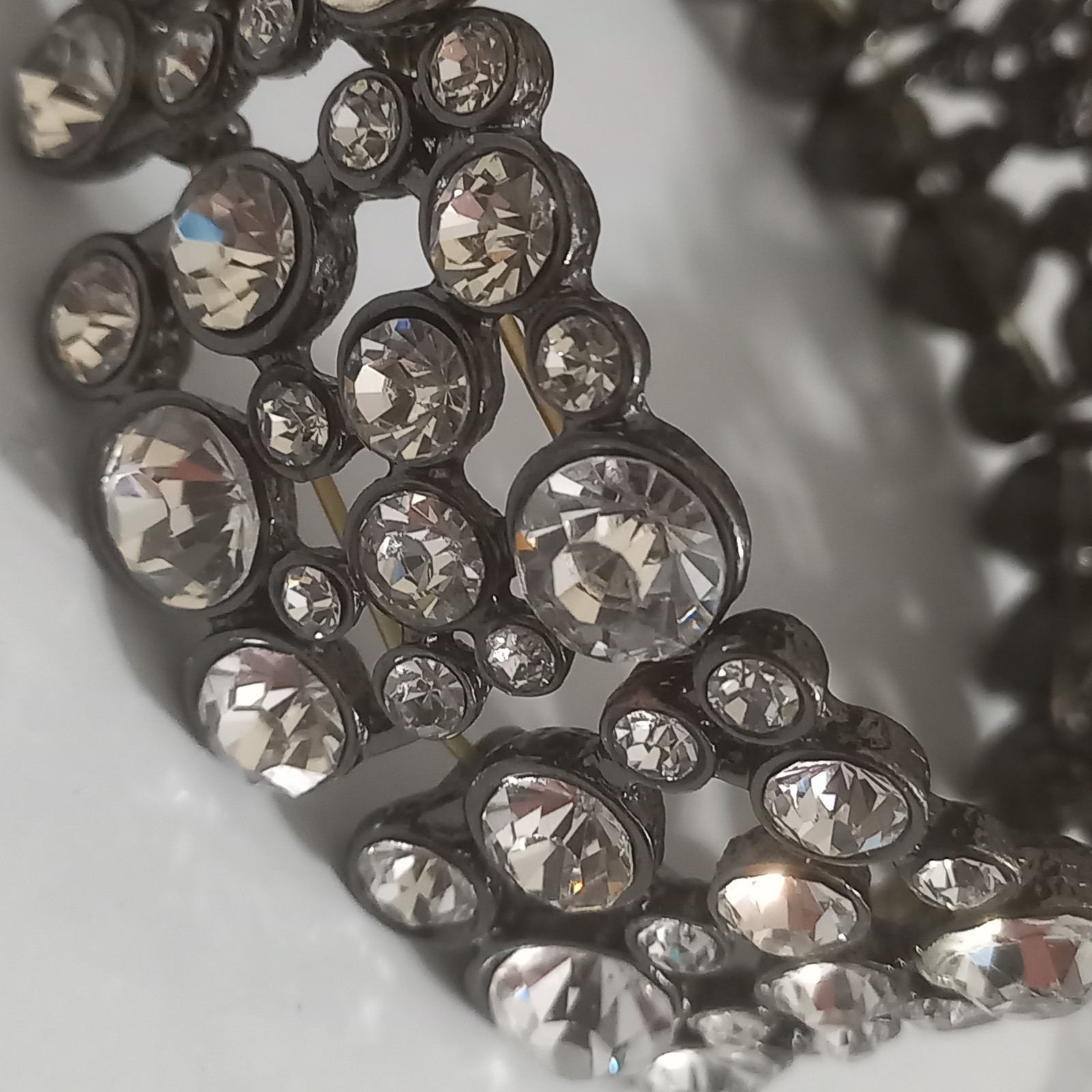Vintage 1960s 1970s Unsigned Rhinestone Cluster Memory Wire Expansion Cuff Brace