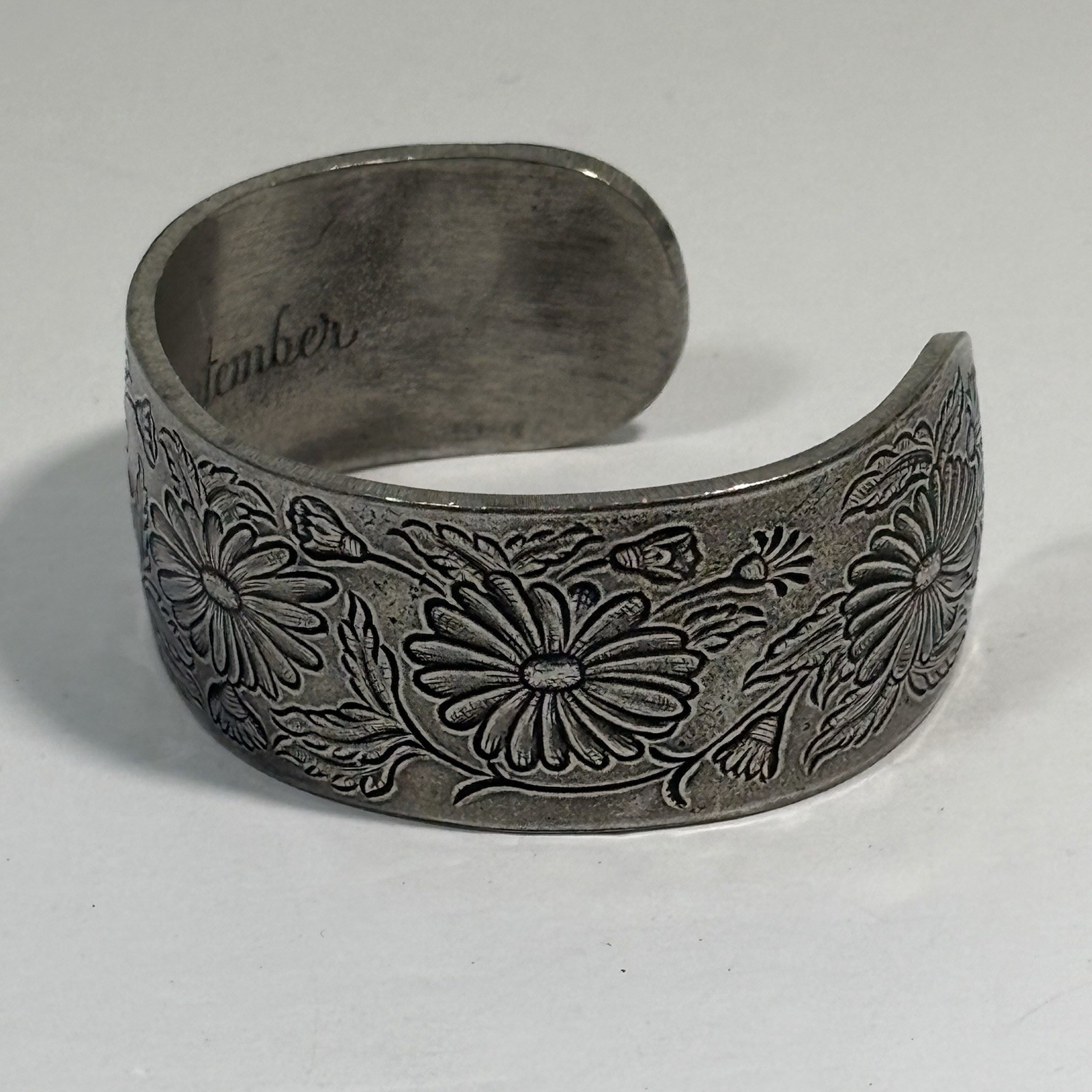 Vintage Salisbury Pewter Cuff Bracelet September Birthday Flower Daisy