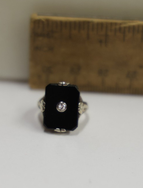 Antique 14k Onyx & Diamond Ring Size 4 3.63 Grams