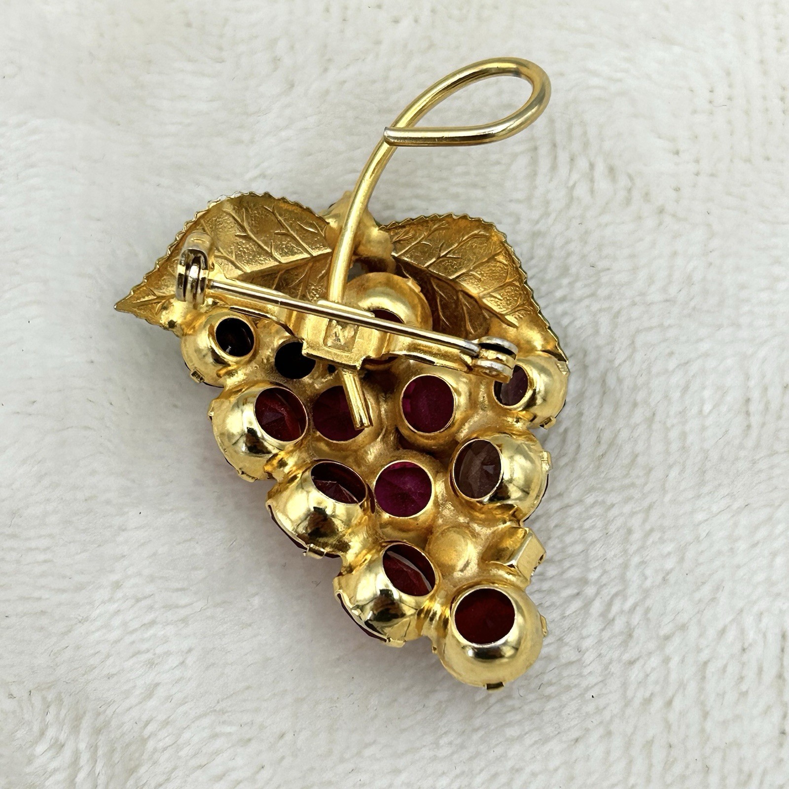 Vintage Grape Vine Leaves Fuchsia Red Rhinestones Enamel Vintage Gold Brooch 2”