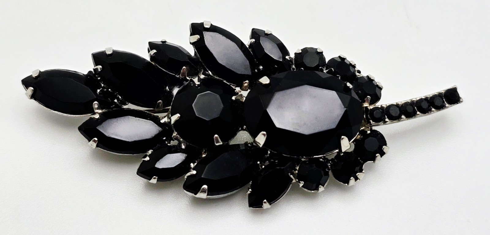 Vintage Juliana DeLizza and Elster Jet Black Rhinestone Brooch