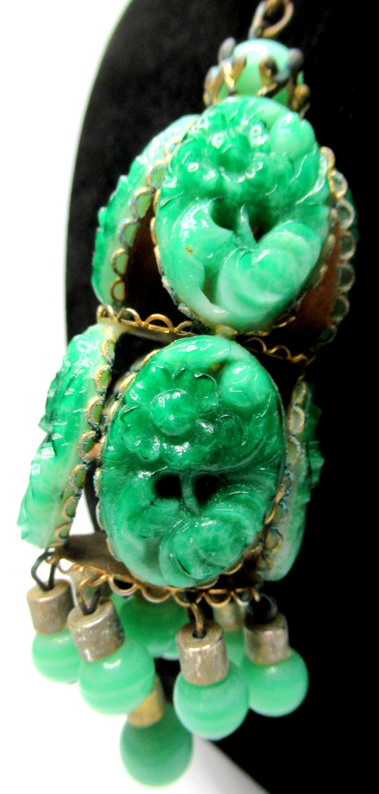 Amazing Carved Peking Green Jade Glass 3 Dimensional Vintage Pendant Necklace