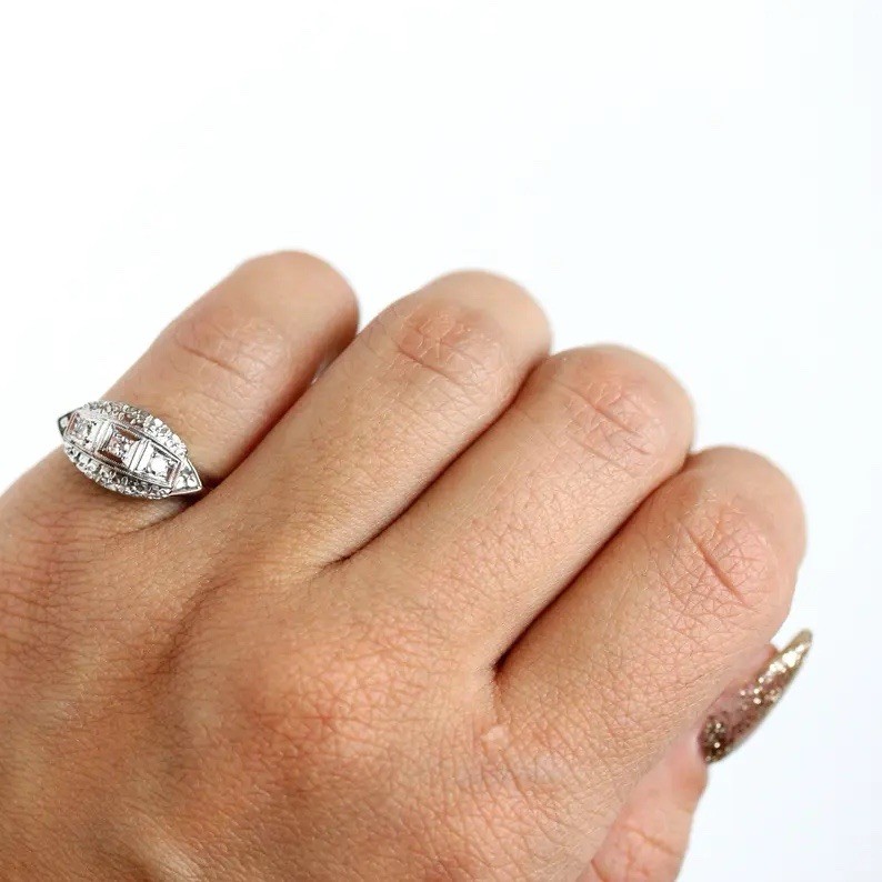 1940 Mid-Century Vintage Yellow & White Illusion Flower Engagement Princess Ring