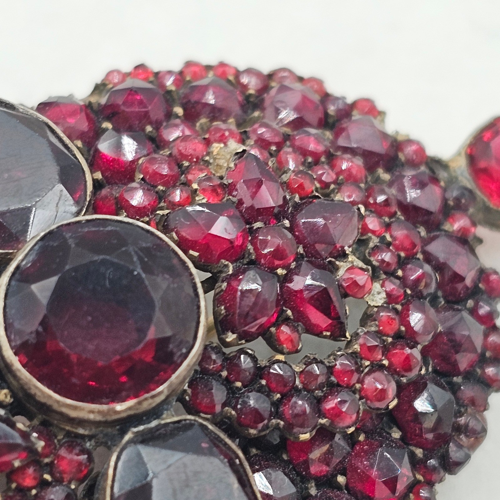 Vtg Bohemian Czech Garnet Brooch Deep Red Victorian Style Floral Cluster 2.5″
