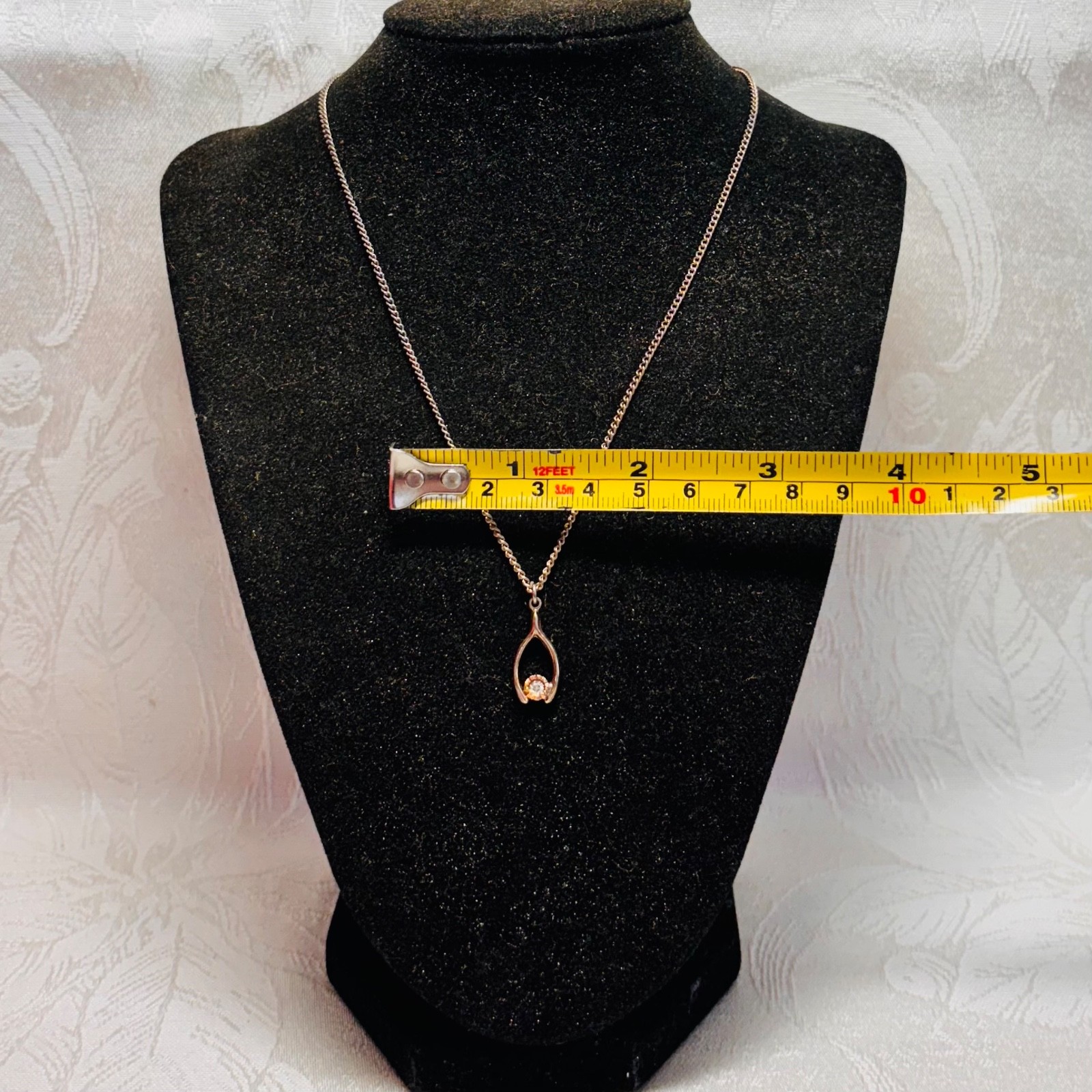 NECKLACE vintage wishbone clear faceted gem goldtone metal curb chain dainty 16″