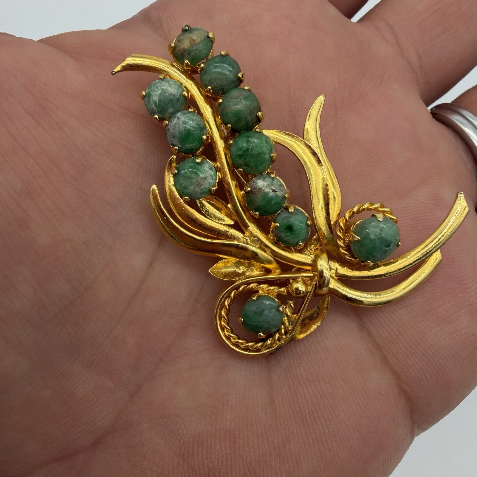 Antique Jade Brooch Pin Floral Design Bouquet Variegated Green Stone Victorian