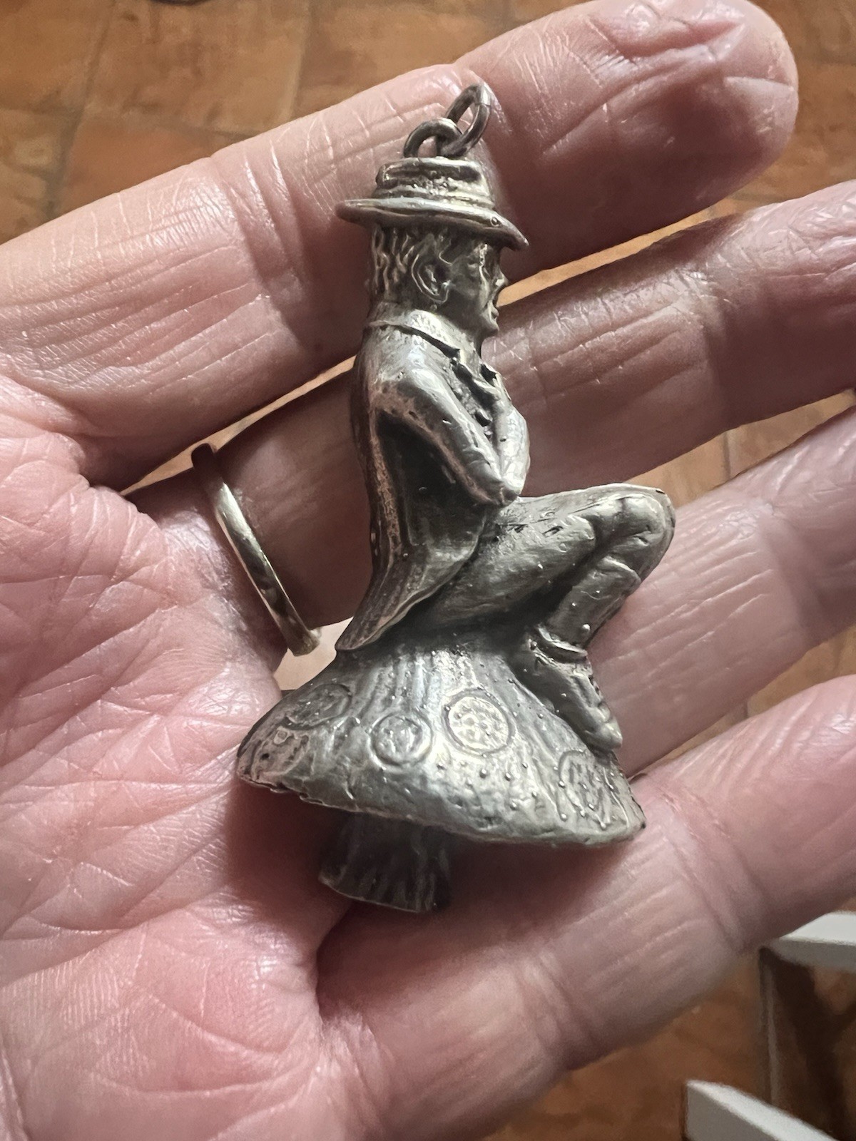 Vintage Sterling 925 Ornate Leprechaun Sitting on Toadstool Pendant 2 1/4″