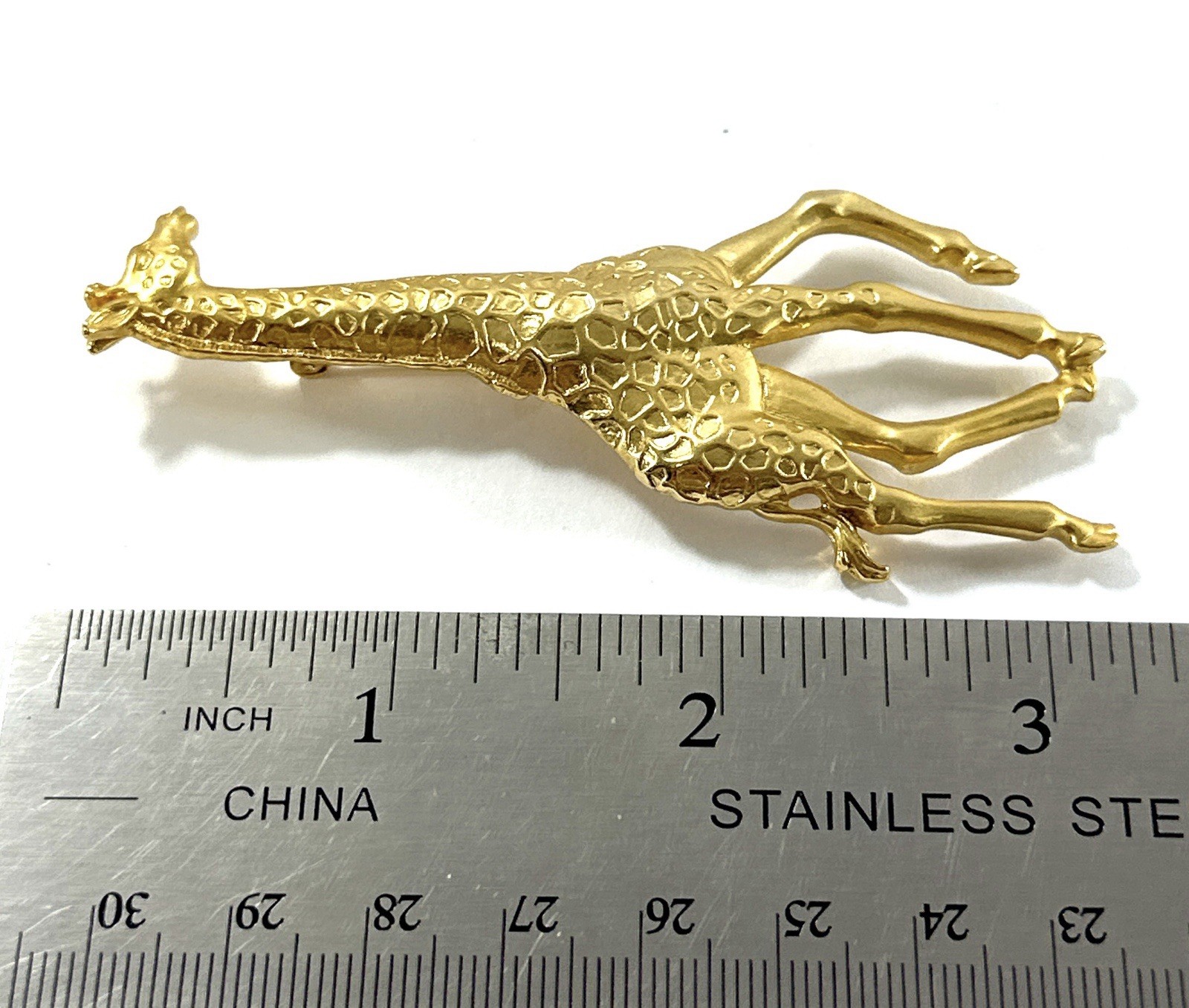JJ Jonette Gold Tone Giraffe Brooch Pin 3” Animal Safari Jewelry Vintage