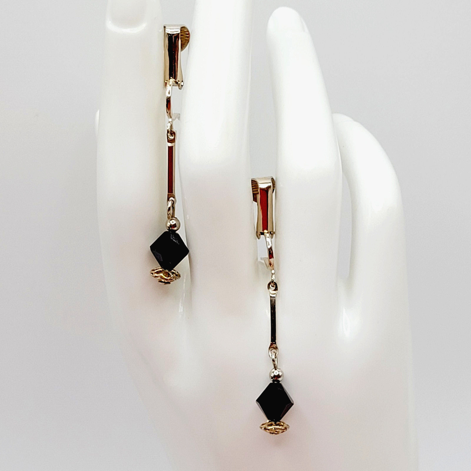 Minimalist Art Deco Drops Black Bicone Crystal Gold Tone Vtg Clip On Earrings