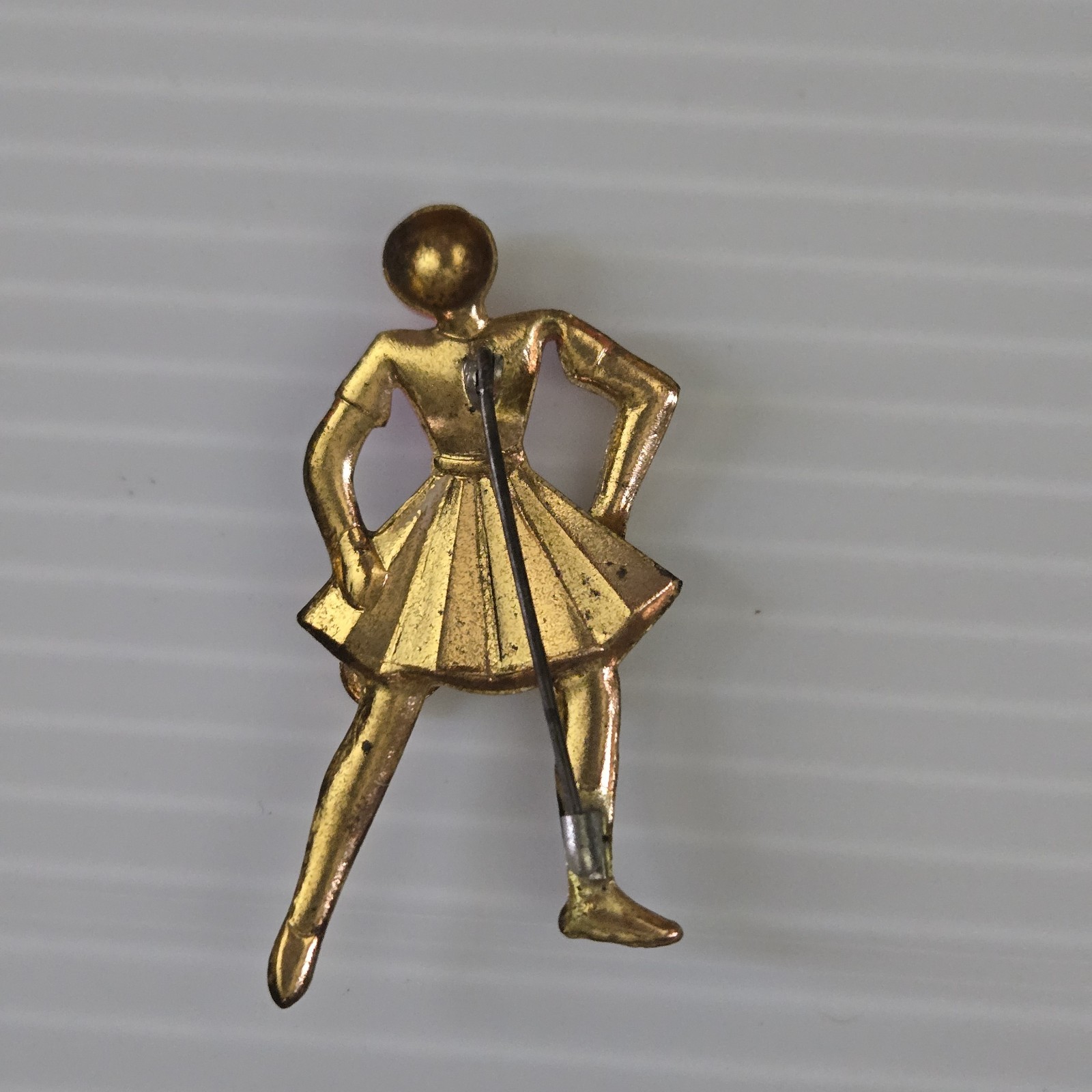 Vintage Gold Tone Enamel Tennis Player Figural Brooch Pin Red White Sports