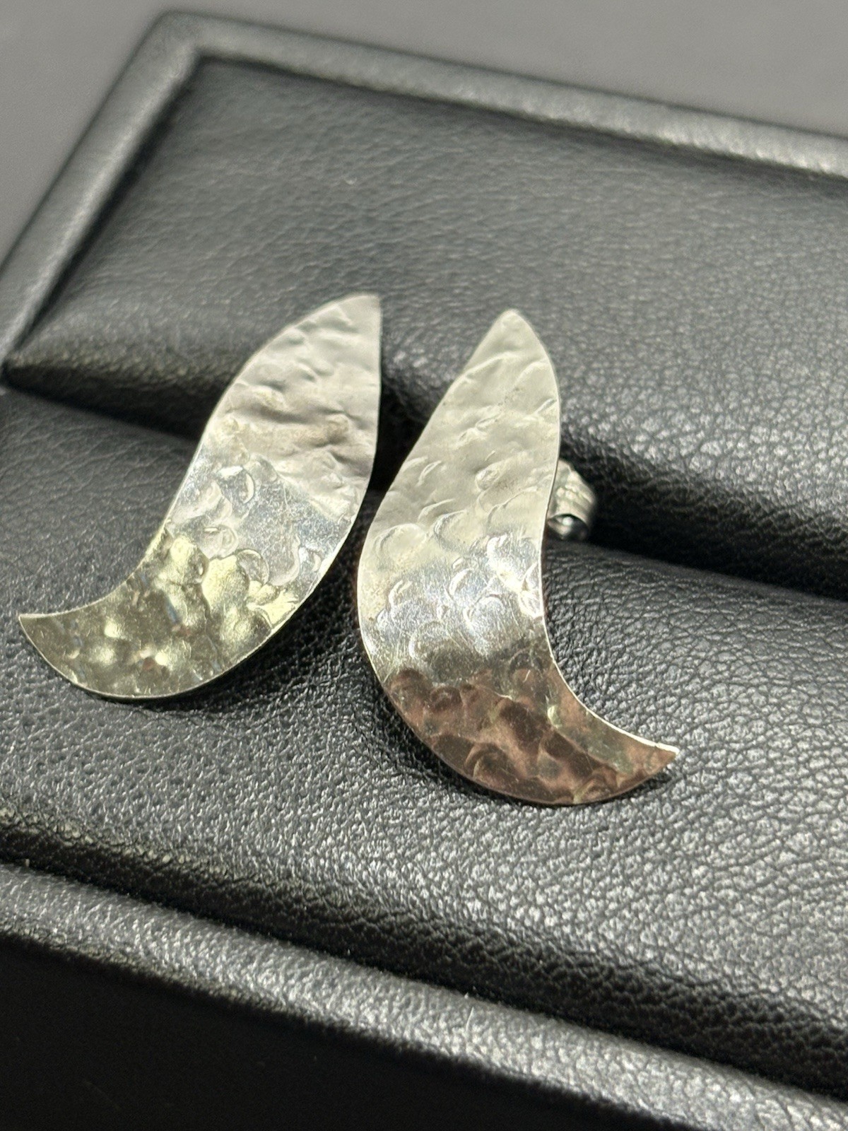 Vintage Sterling Silver Hammered Dangle Twist Earrings 925 F23