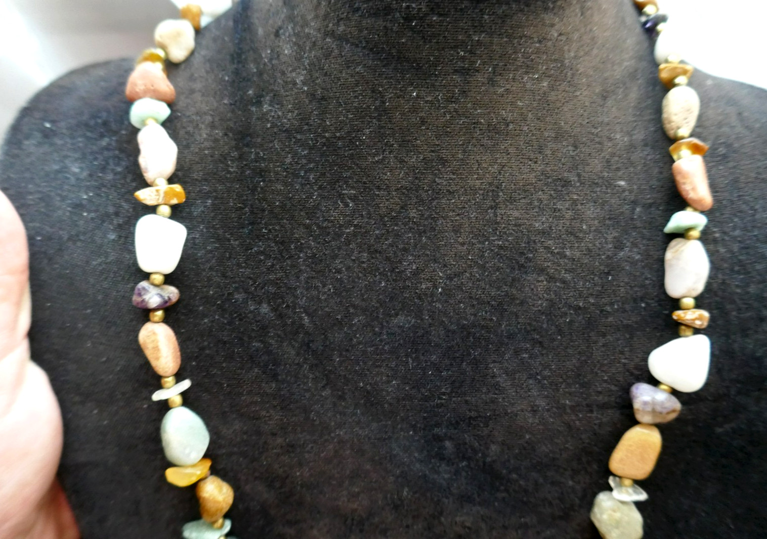 VTG 28″ Earth Tone Beggar Beads Semi Precious Gemstone Necklace w Brass Clasp