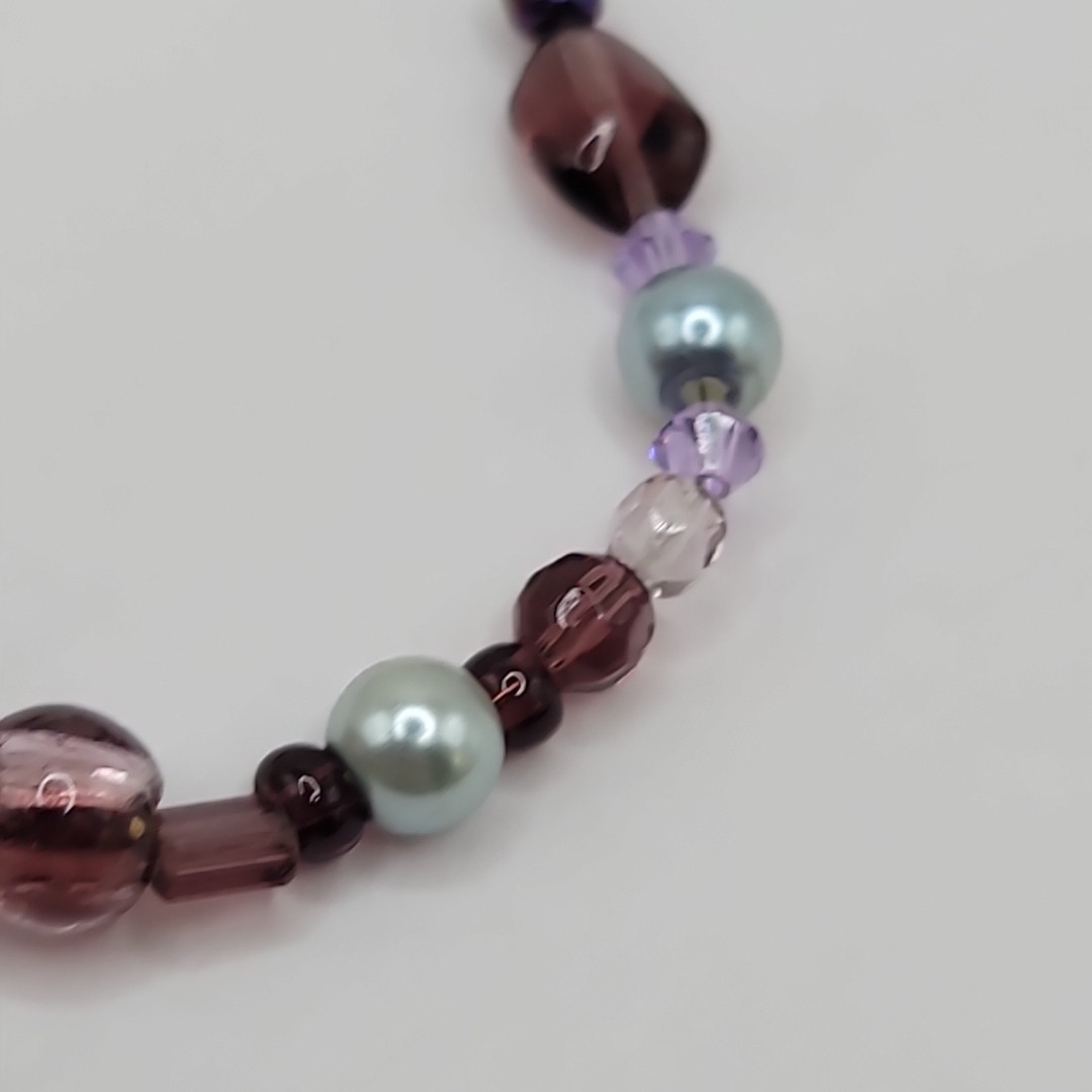 Vtg Floral Red Glass Pink Purple Beaded 6.25″ Bracelet Toggle Clasp