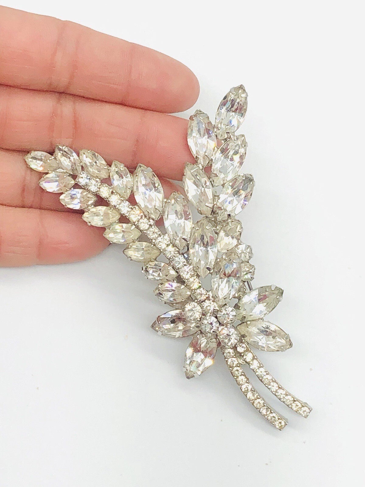 Vtg Unmarked JULIANA Clear Glass Rhinestone Double 2 Leaf Flower Big Brooch Pin