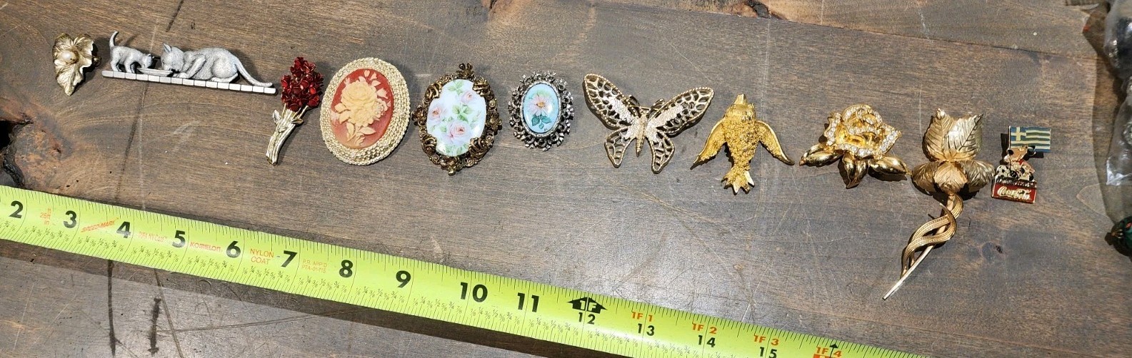 Vintage Lot Brooch Lapel Pin Bird Flowers Cats Avon Giovanni READ