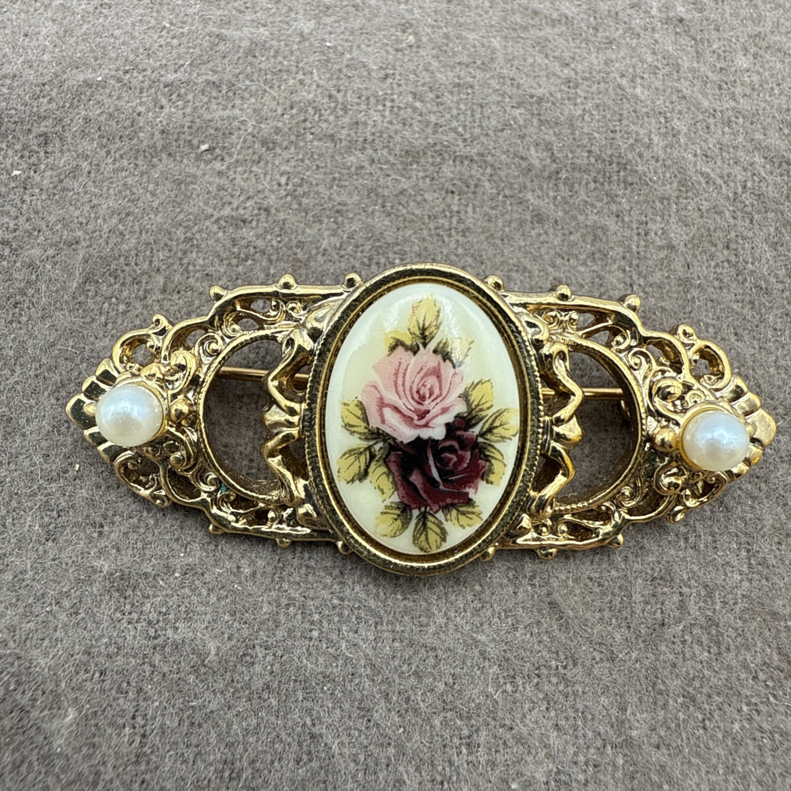 Vintage 1980’s Victorian Revival Brooch Gold Tone Rose Faux Pearls