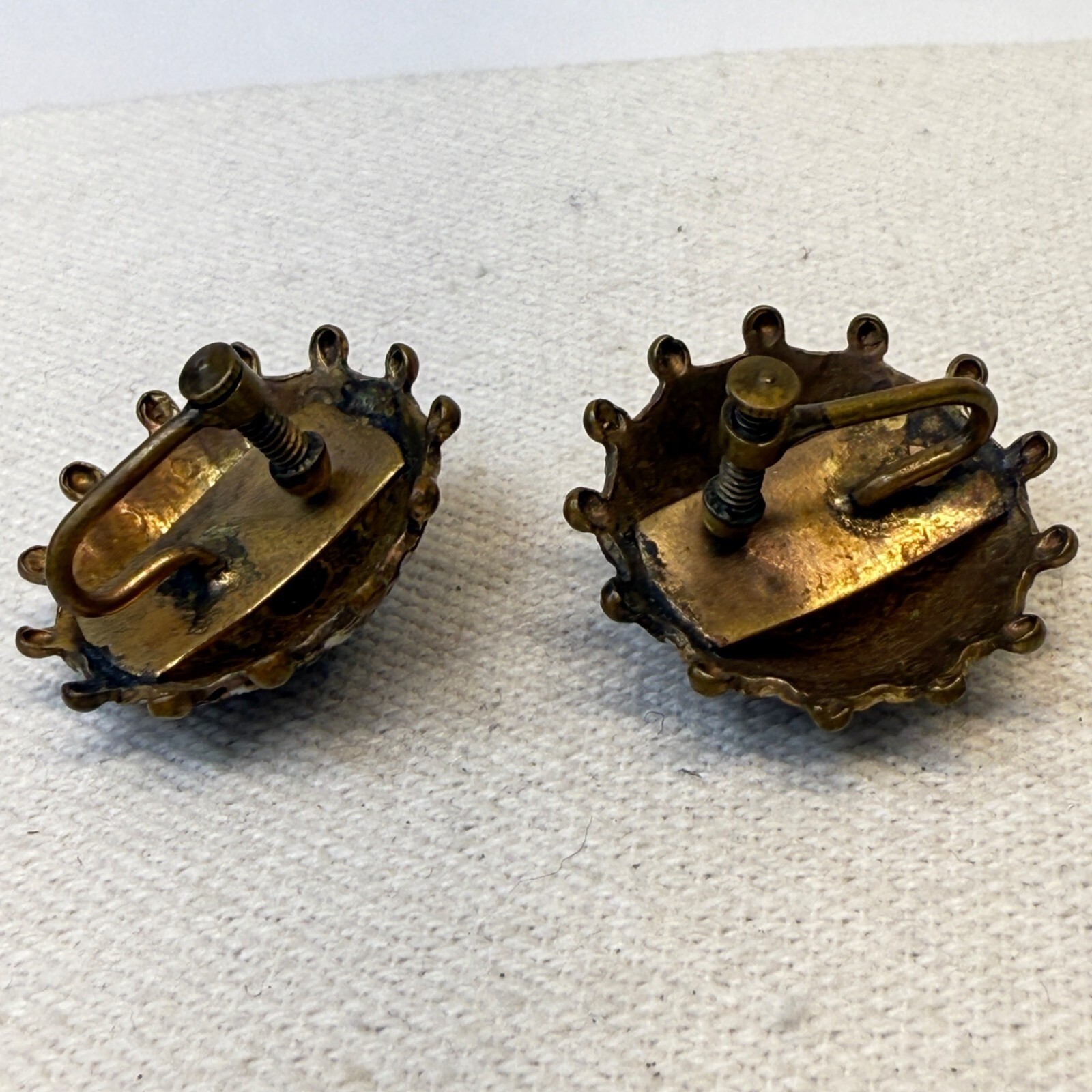 Vintage Damascene Screw Back Earrings MCM Classic