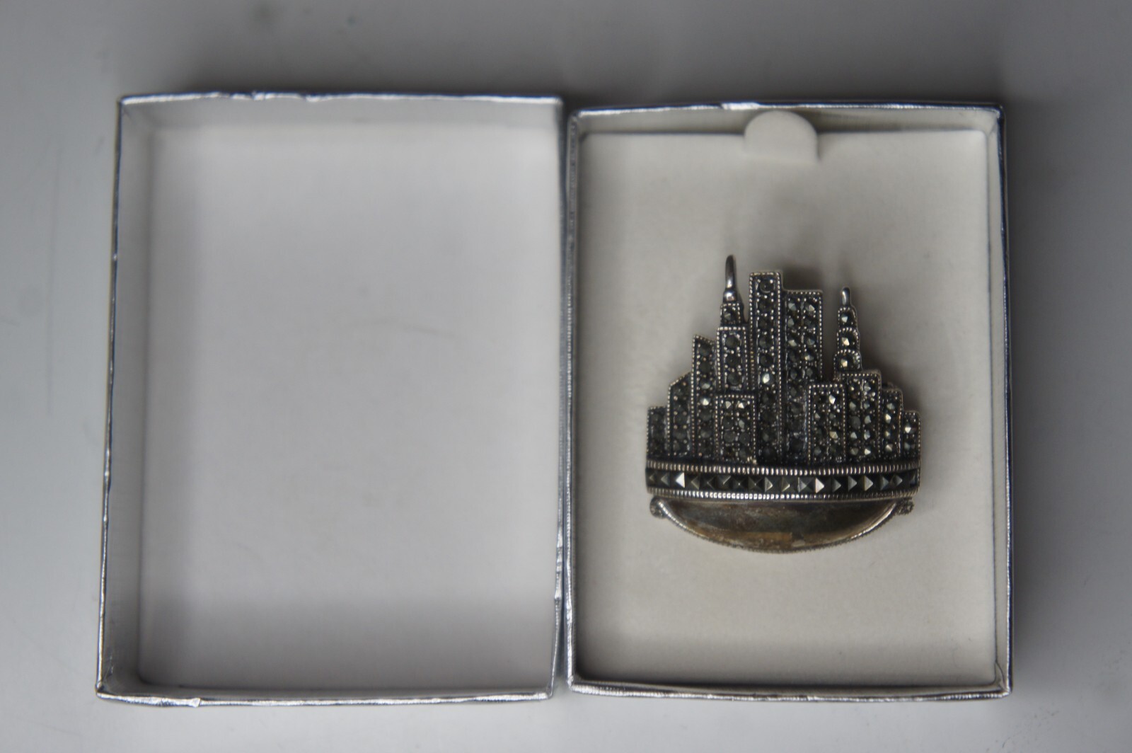 Vintage DBJ 925 Sterling Silver Marcasite New York Skyline Art Deco Brooch