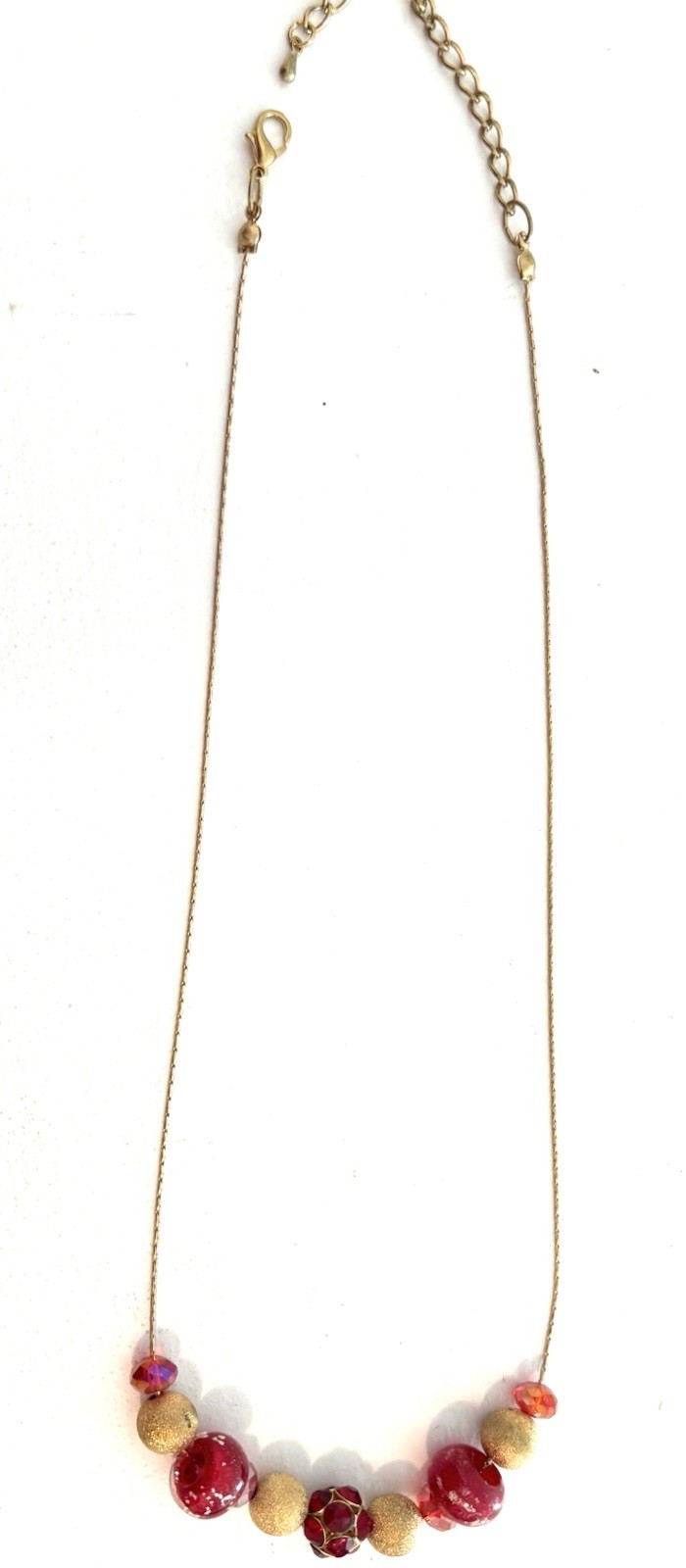 FREE SHIP Pretty NECKLACE w. Red & Goldtone beads on Goldtone chain. 21″.