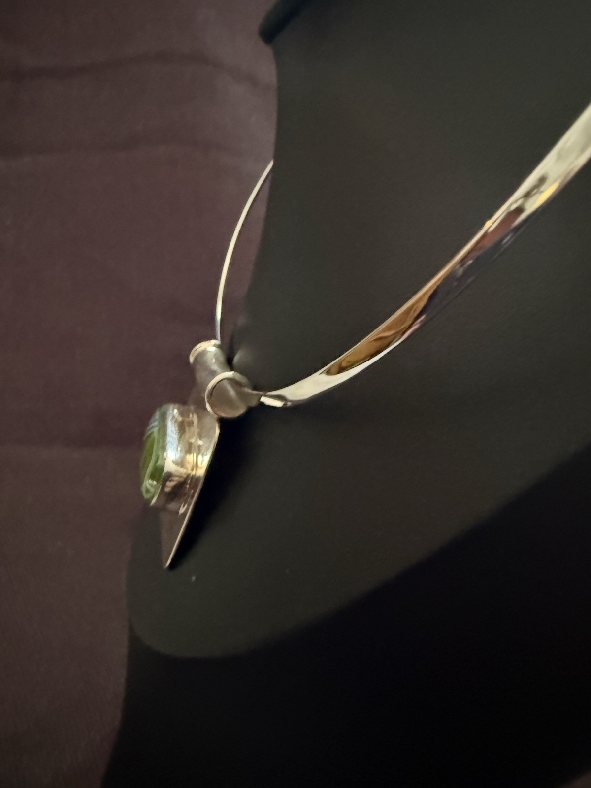 Sterling Silver 925 Modernist Choker Necklace Green Art Glass Pendant