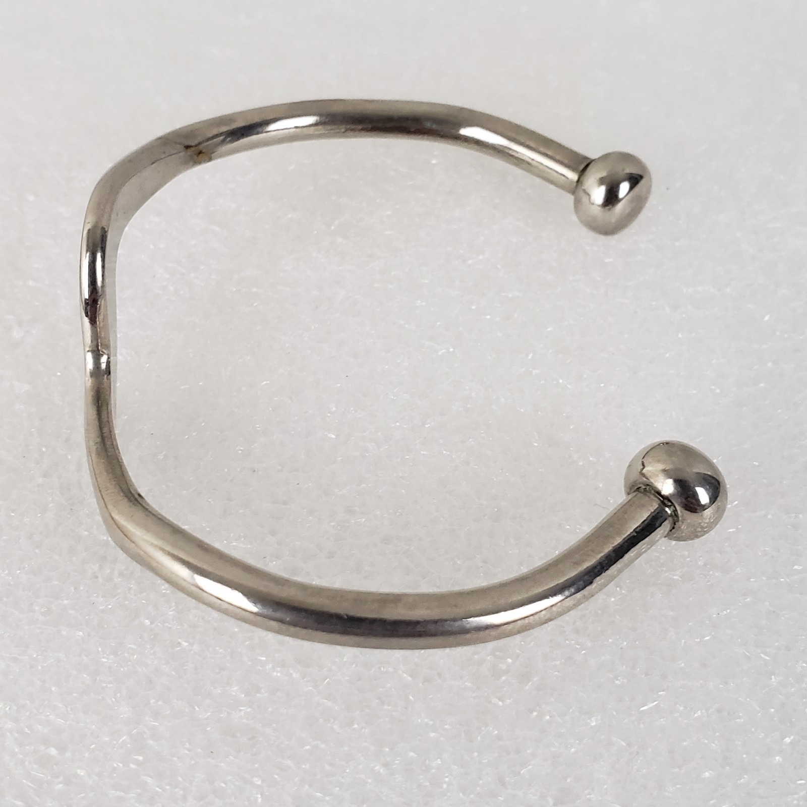 Zig Zag Cuff Bracelet Modernist Silver Tone Sleek 6.5″ Abstract Wave