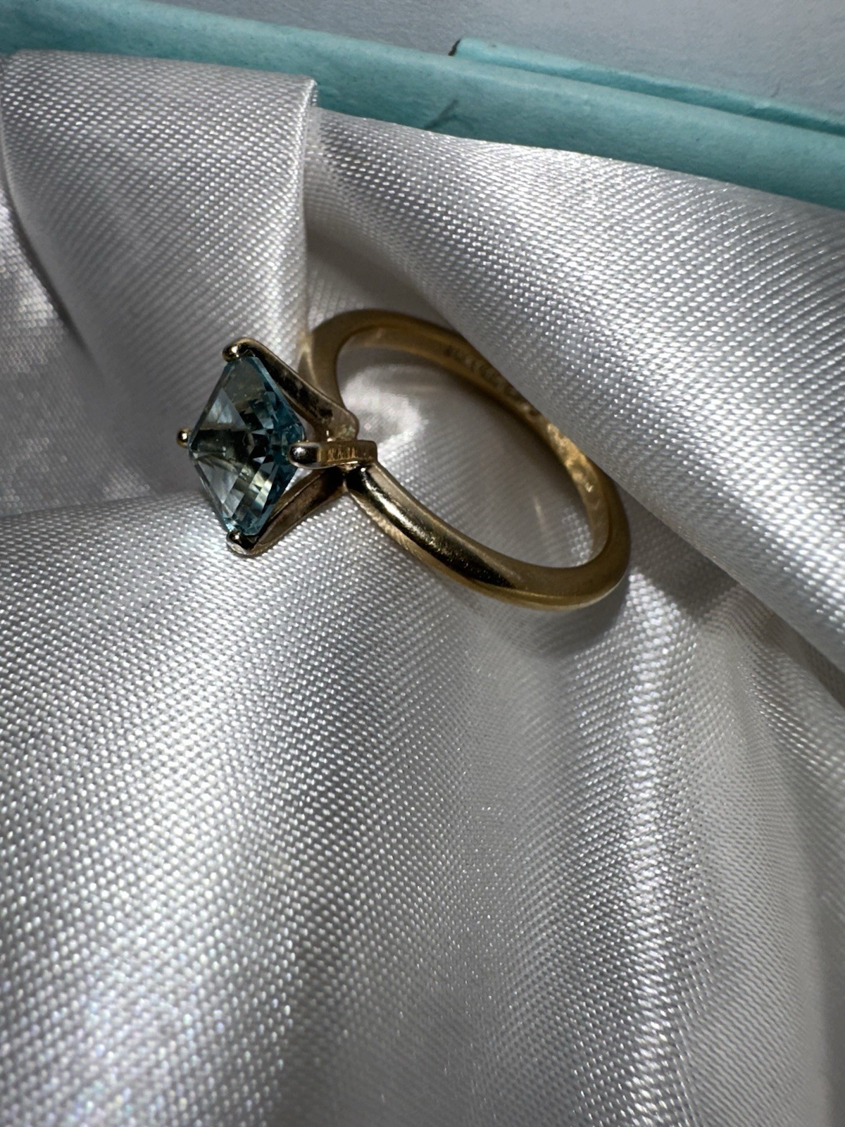 Estate Vintage Gold Tone Dainty Ring Lot Different Stones Some Signed