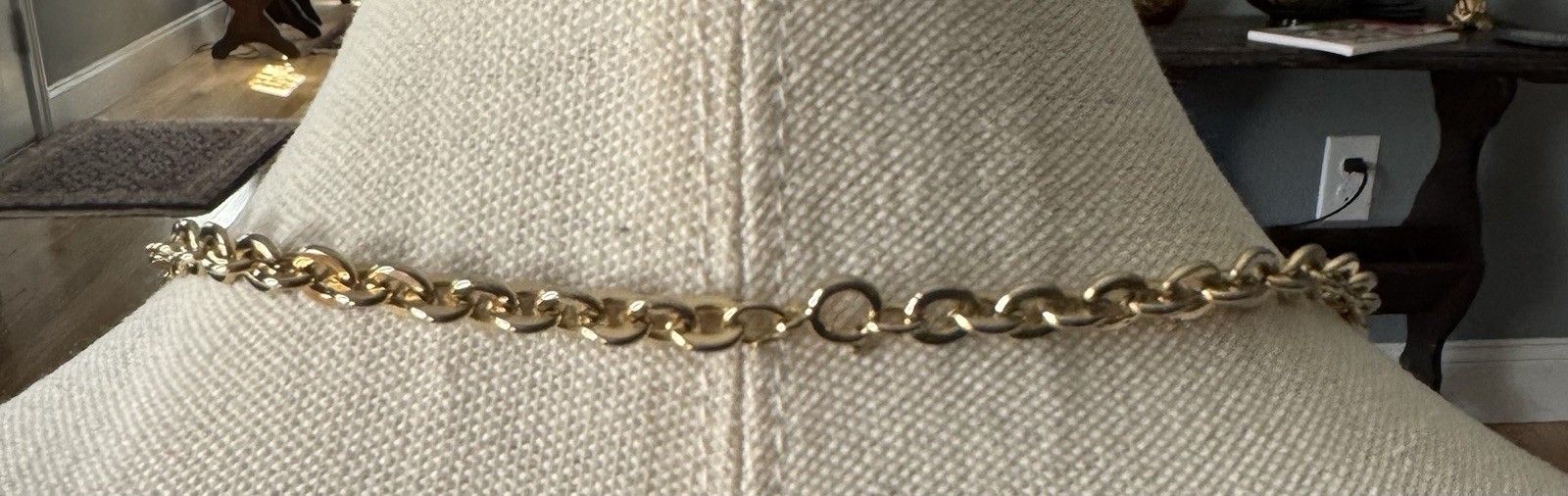 Beautiful Vintage 1970’s Goldtone Anchor Chain Necklace 28”
