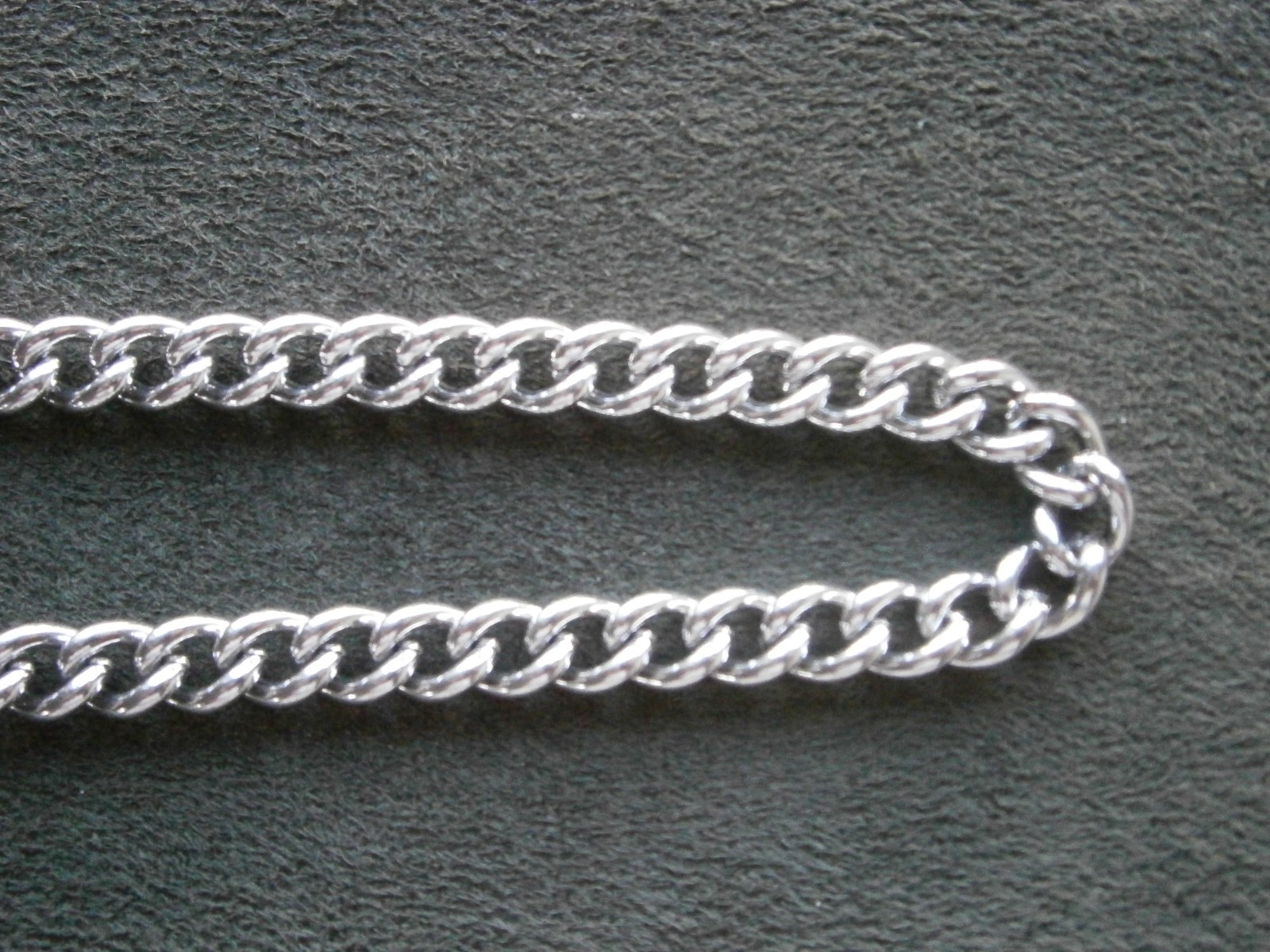 SU Curb Chain Link Vintage Shiny Silvertone Toggle T-Bar Bracelet 7.25″ ~ 14.8g