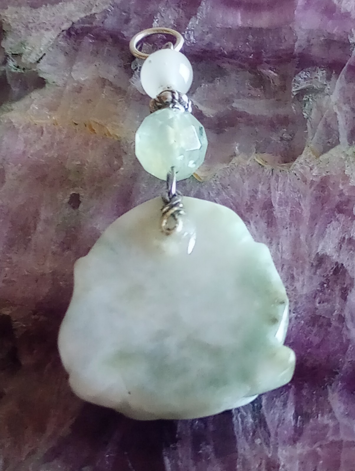 ESTATE HAND CUT JADE QUAN YIN ON A LOTUS W/ HEALING WATER PENDANT JEM STONES