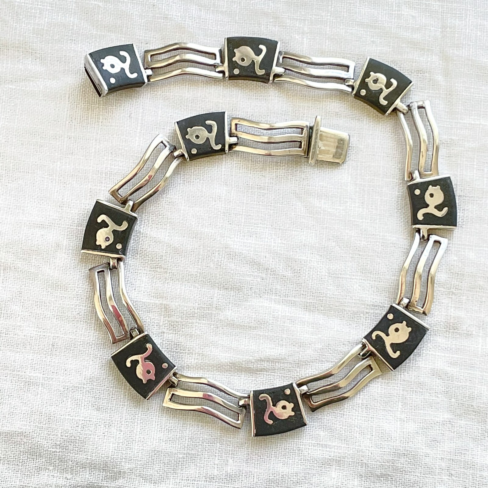 Vintage Los Castillo Onix Negro Fish Necklace/Bracelet Set, Sterling Silver Onyx