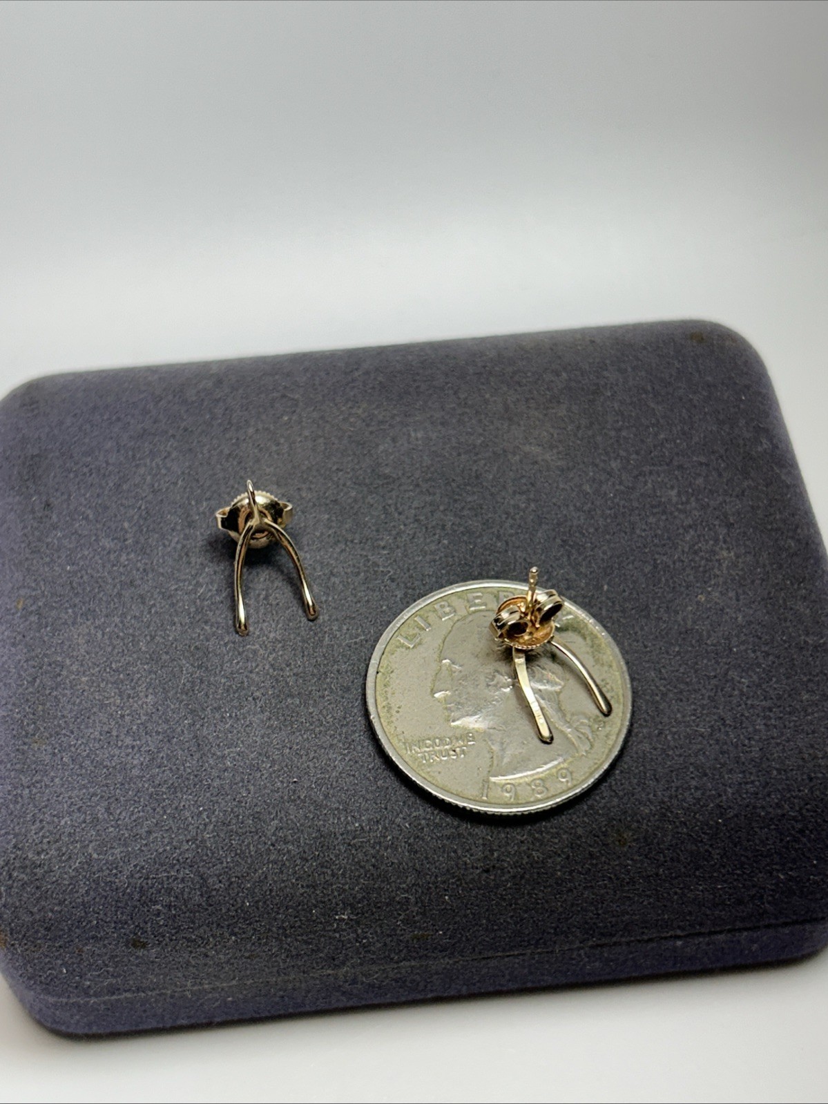 Vintage BDA Budlong Docherty Armstrong 10k Yellow Gold Wishbone Stud Earrings