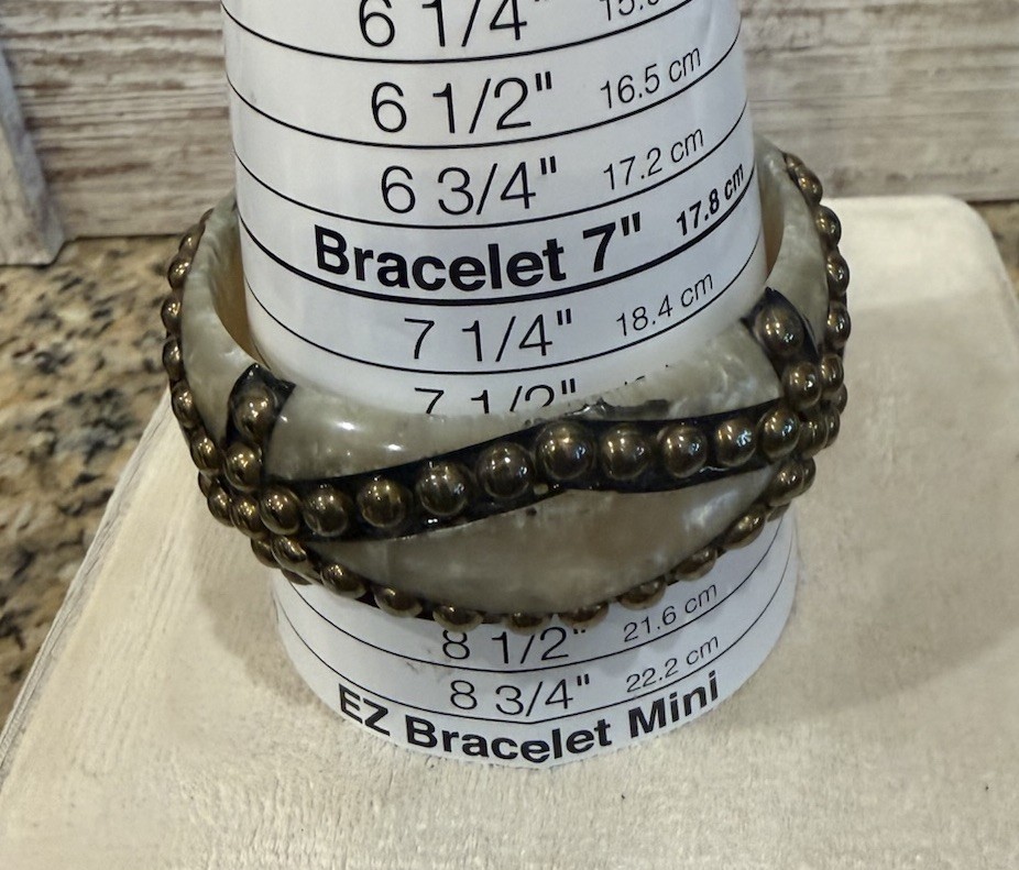 Off White Marbled Bracelet Brass Studded Bangle Boho Vintage 7.5”