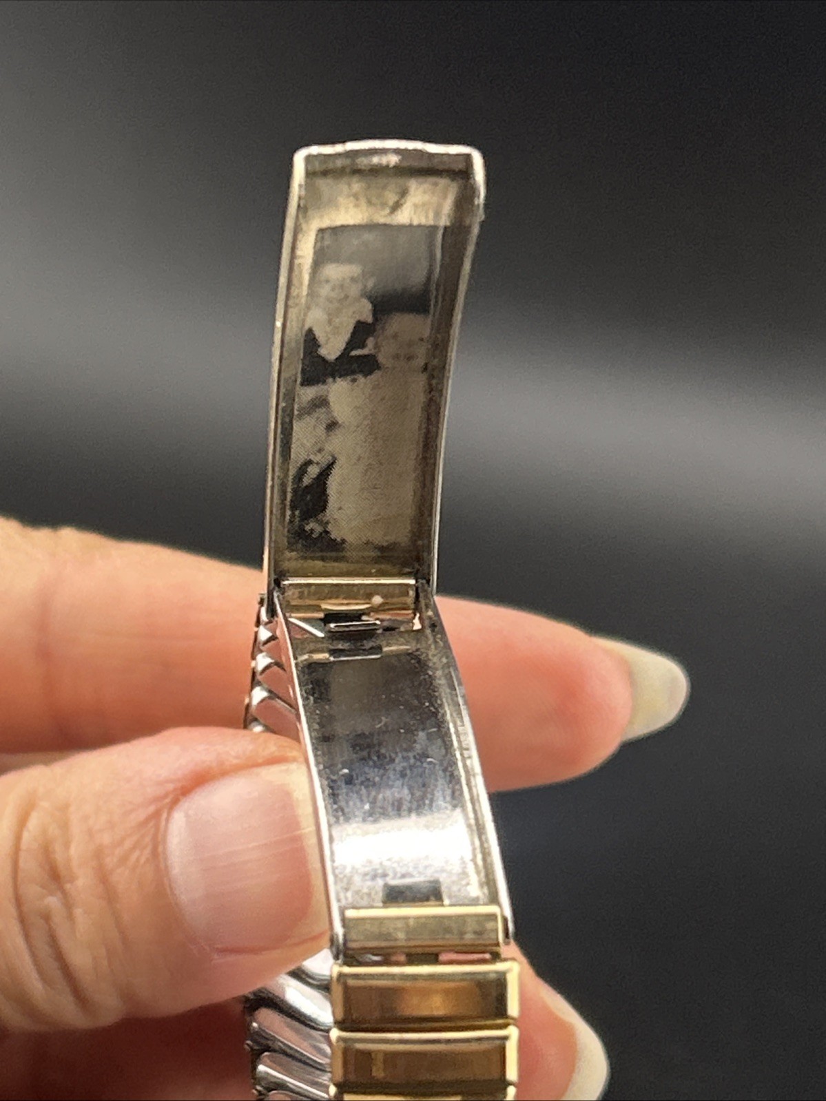 Vtg Drema 1/20 10k GF Top Hid Compartment Stainless Steel Stretch Band Bracelet
