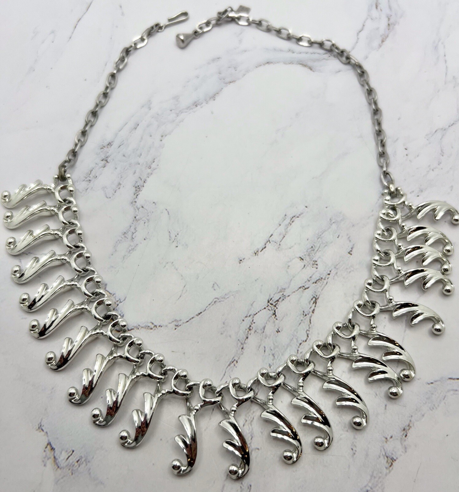 Vintage SARAH COVENTRY Rhodium Plated Collar Necklace Swirl Dangles 17.5in