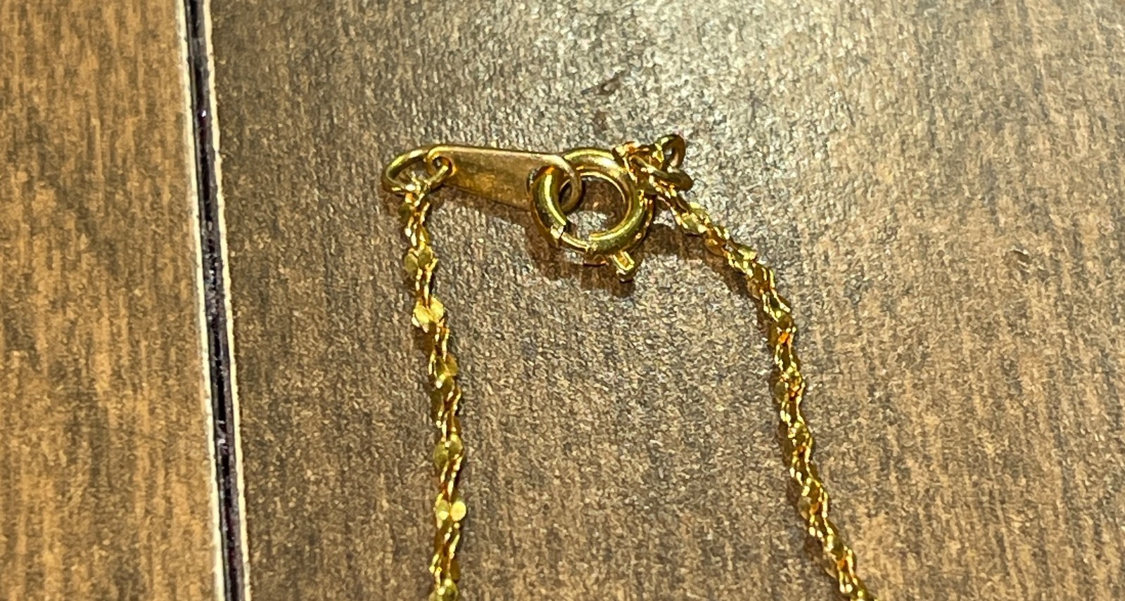 Vintage Gold Plated Leaf 17″ Necklace