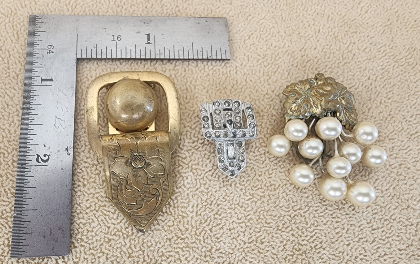 Vintage Lot of 3 Dress Fur Clip Faux Pearl Brass Beautiful