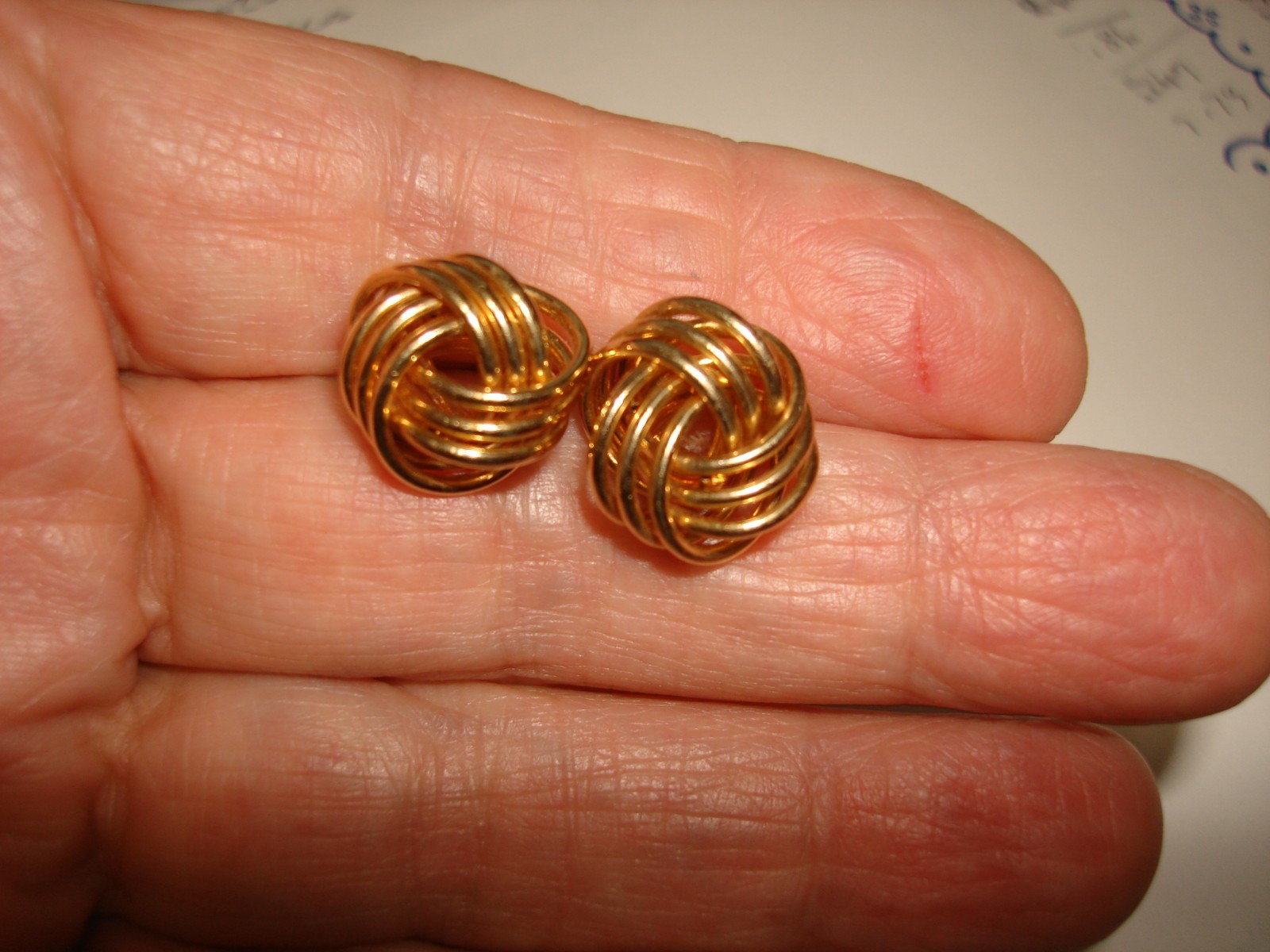 Vintage Nice 14k Yellow Gold Pierced Stud Knot Earrings No Clasp Back As Shown