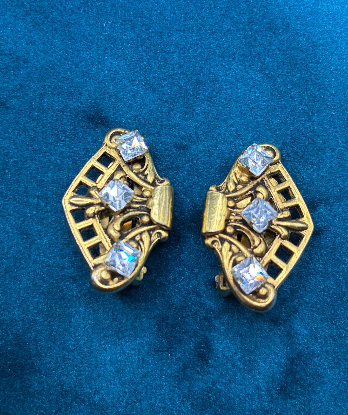VTG Gold Tone Earring Lot 7 Clip On Zentall Bergere Unmarked AB Rhinestone READ