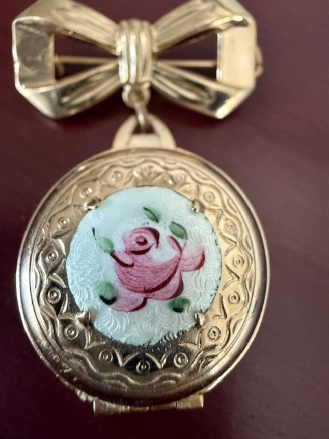 Vintage Guilloche Enamel Gold Finish Picture Pin