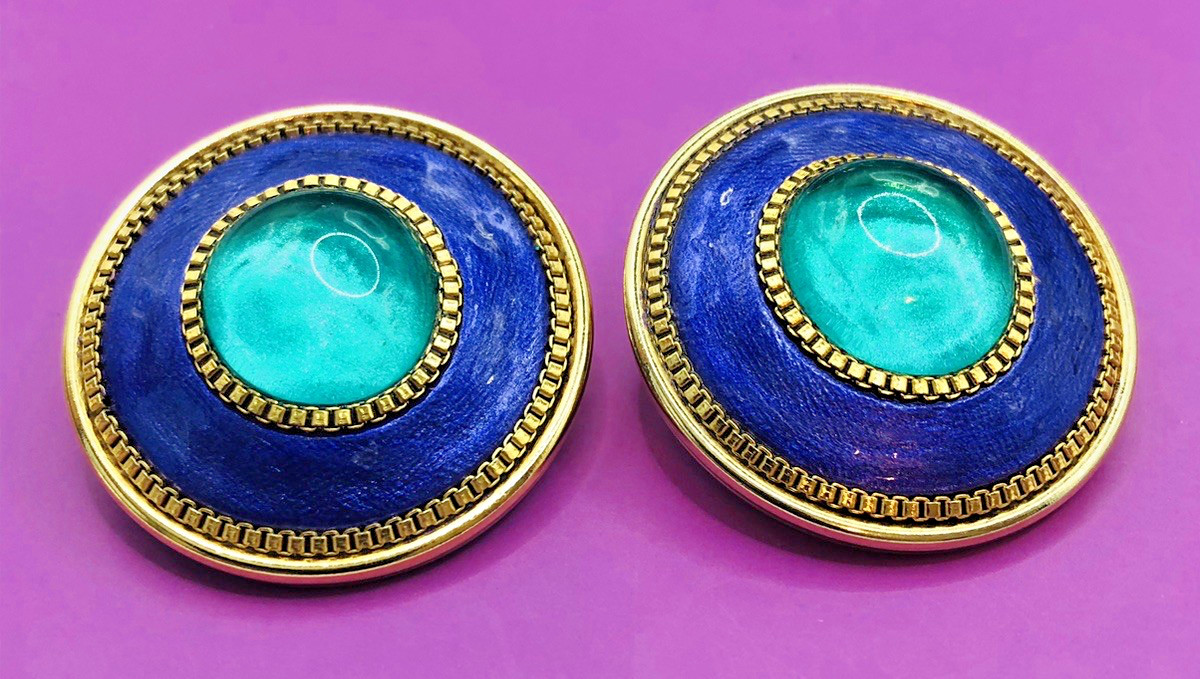 Vtg. MICHAL GOLAN Clip Earrings Gold Tone, Purple, Green Stone Round 1 1/4 In.