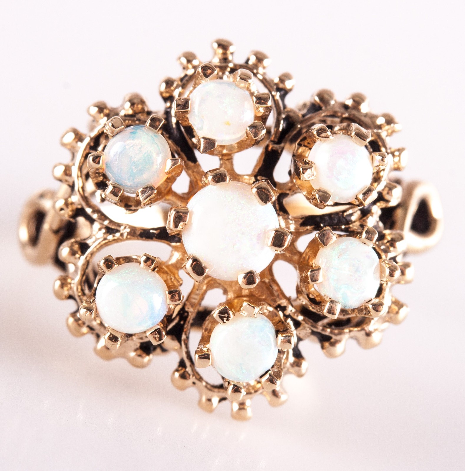 Vintage 1960’s 14k Yellow Gold Round Cabochon Opal Floral Ring .54ctw 3.75g