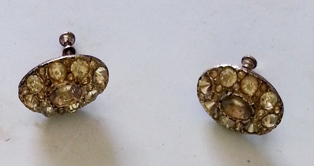 Vintage Stone Set Antique EARINGS from 1930’s 1940’s 1950’s – screw in clip