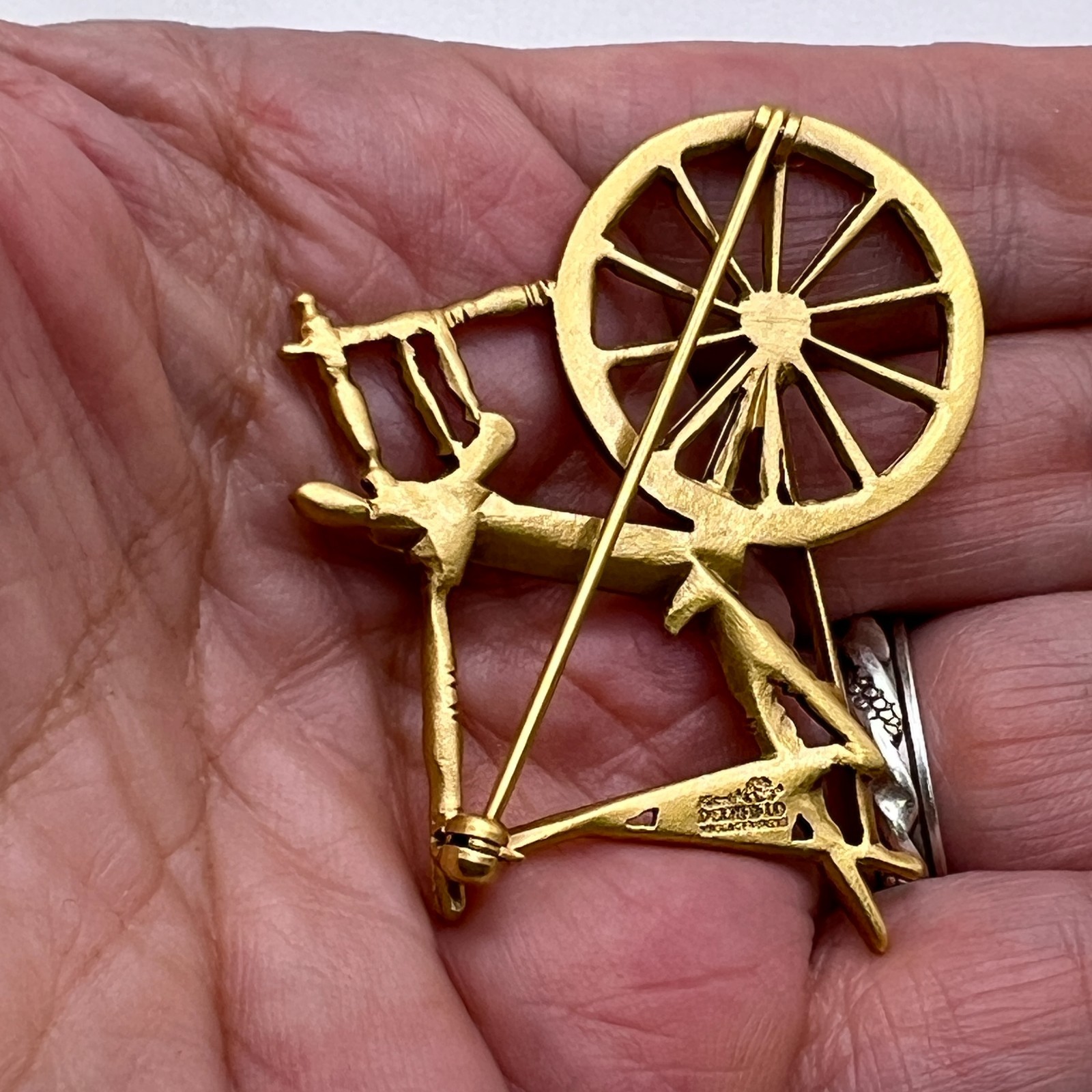 Historic Museum Deerfield Massachusetts Spinning Wheel Brooch Pin Wool Making
