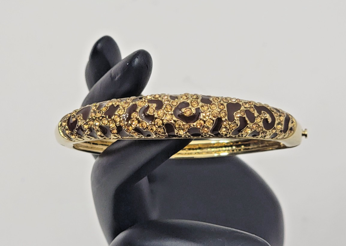 Bangle Bracelet Animal Print Enamel Gold Tone, Hinged Opening