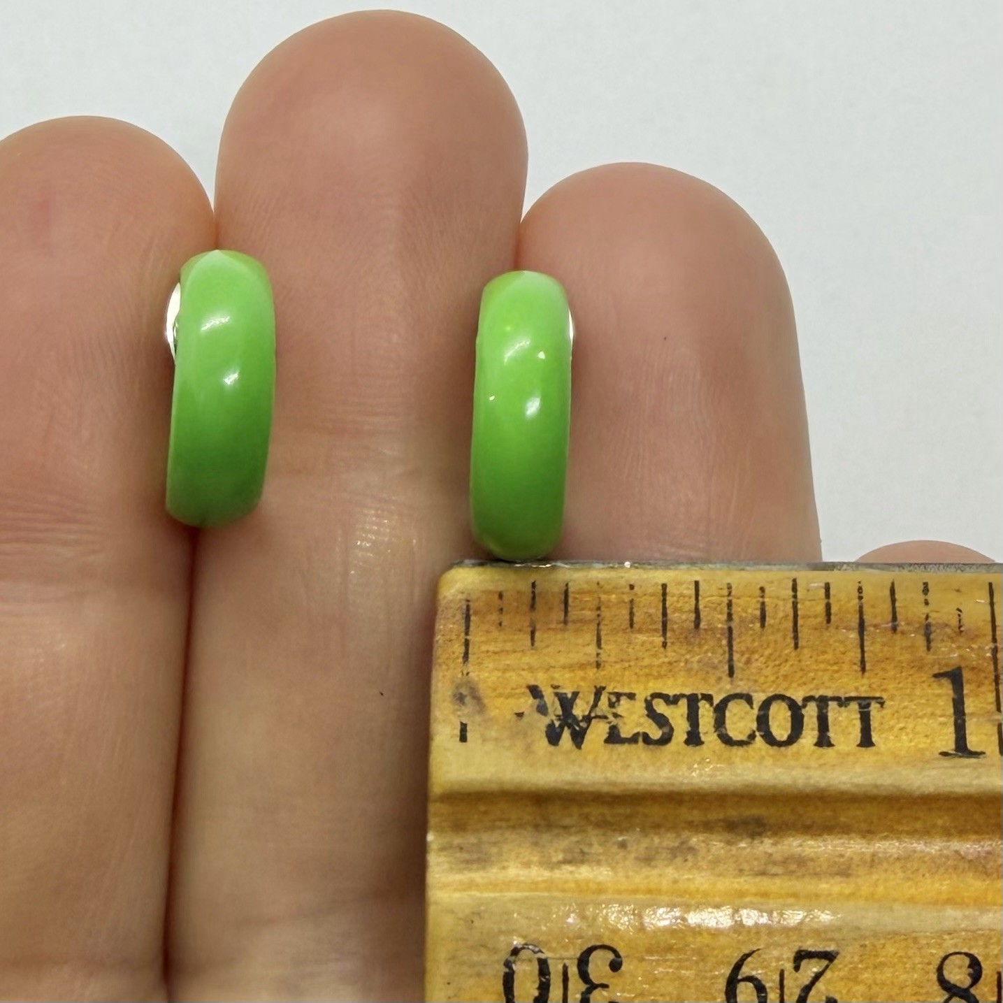 Vtg Retro Lime Green Enamel Petite Huggie Hoop Earrings Post